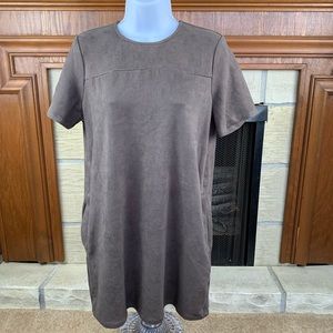 Chloe K Woman’s Brown Faux Suede Dress w Pockets Small EUC